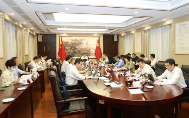 以主题教育牵引高质量发展——银河娱乐app召开
局务会议 研究部署第二季度工作