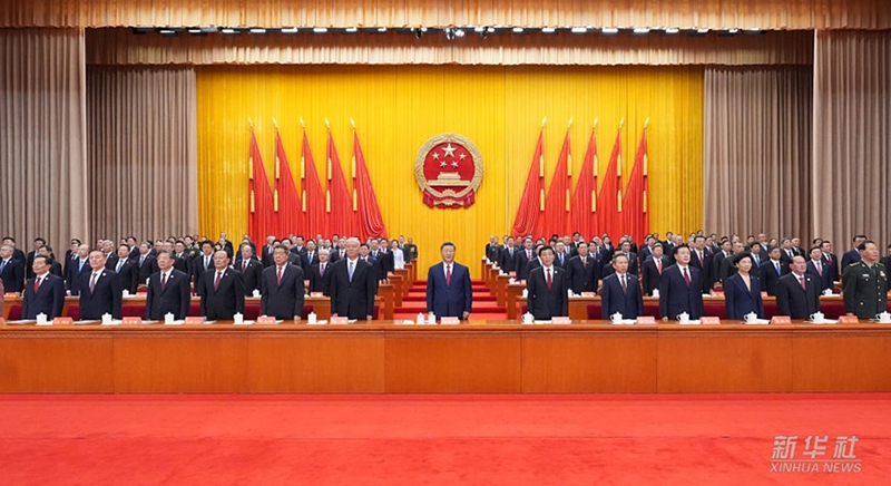 新疆维吾尔自治区成立70周年庆祝大会隆重举行 习近平出席大会